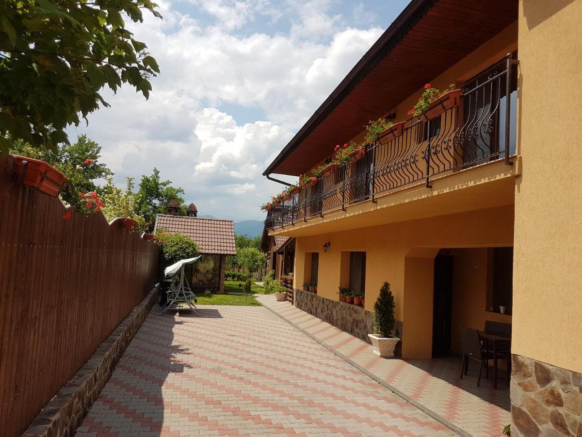 Casa Ovesia Villa Sacele Luaran gambar