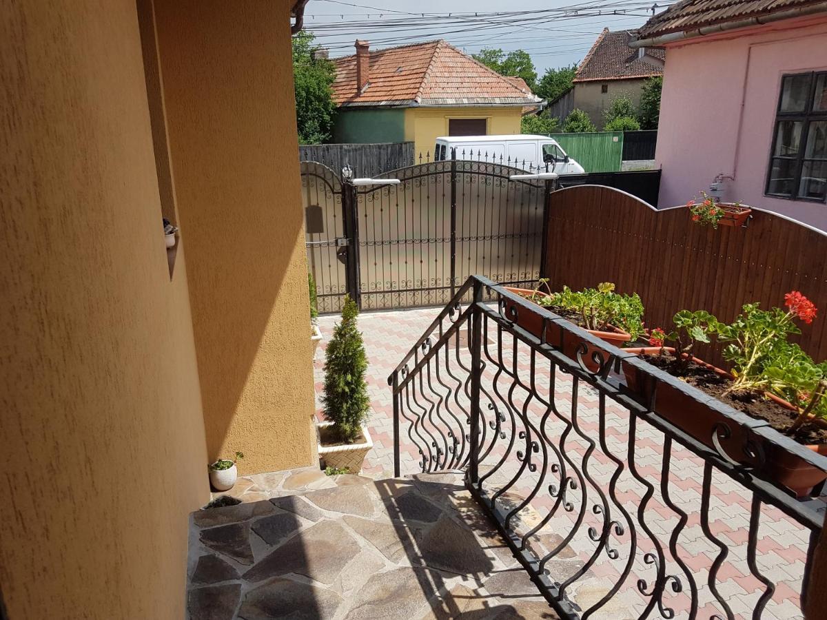 Casa Ovesia Villa Sacele Luaran gambar