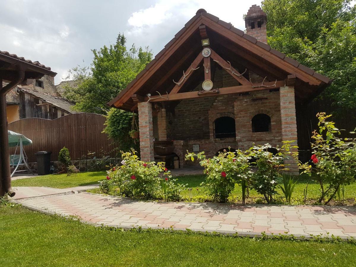Casa Ovesia Villa Sacele Luaran gambar